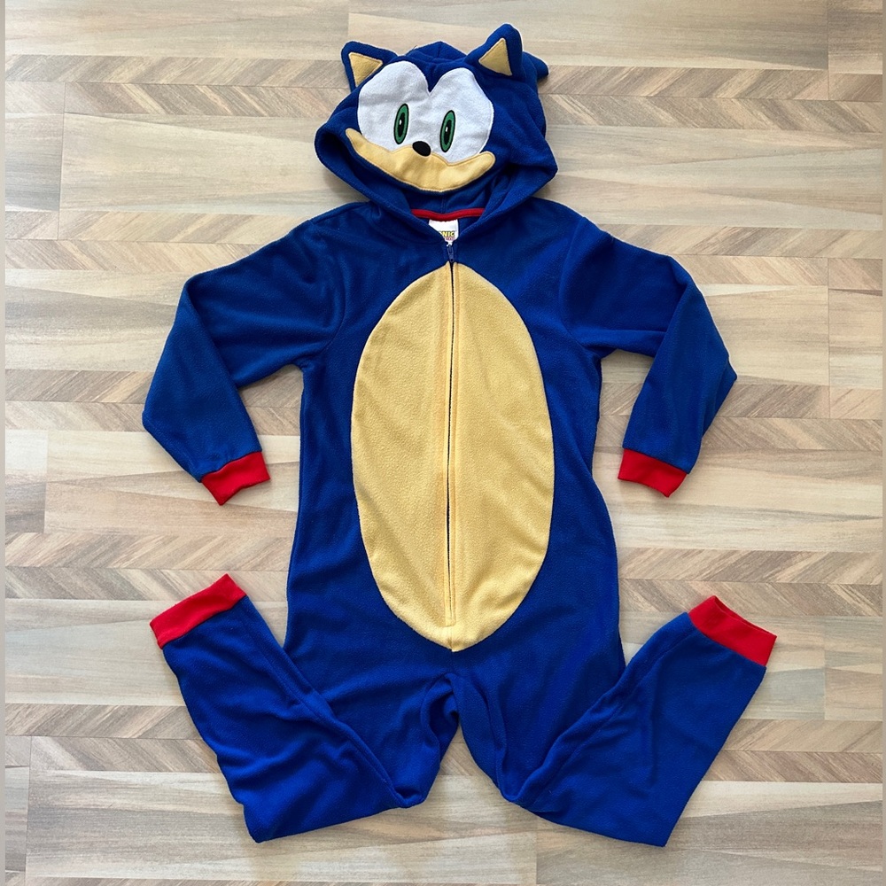 Sonic onesie PJ size YM (8)